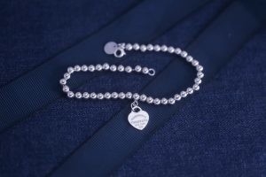Good price Unisex S925 Sterling Silver Love Bracelet Beads Heart Pendant Customized online