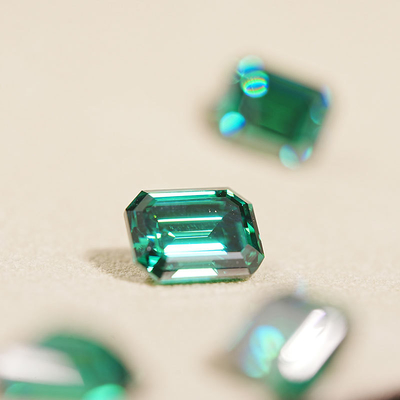 Good price Natural Green Loose Moissanite Gemstones Emerald Cut Diamond 1.5 Carat online