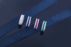 Bon prix Les dames sont fiancées 925 argent cube Zirconia CZ anneau bijoux 5A Zircon en ligne